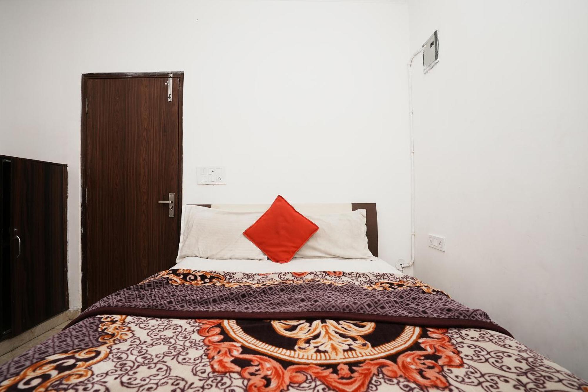 Hotel Sunrise Moon Neu-Delhi Exterior foto